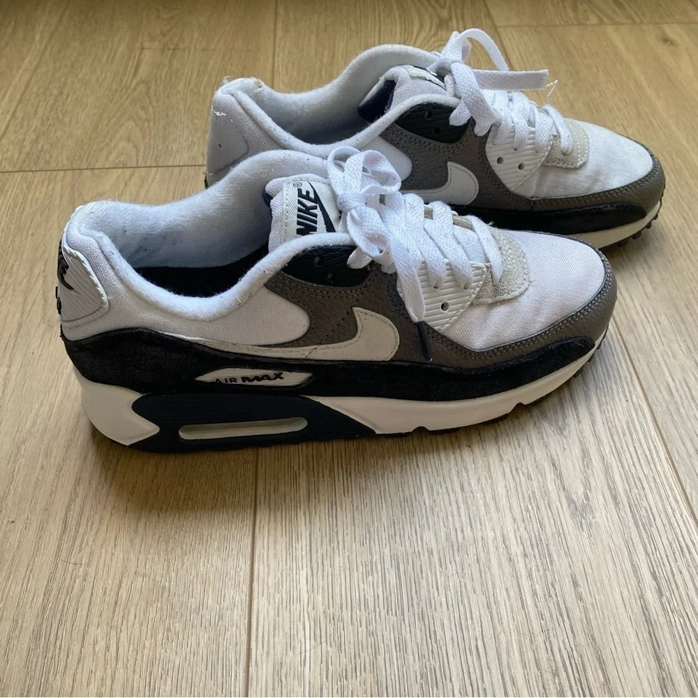 Nike classic air