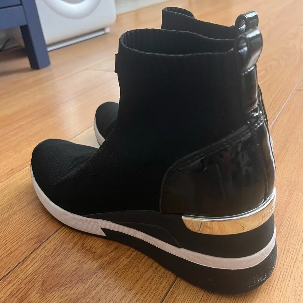 Michael Kors lightly worn
