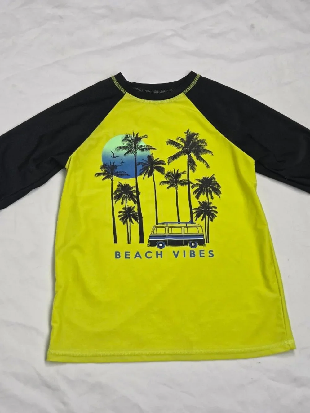 Wonder Nation boys' rash guard size XL