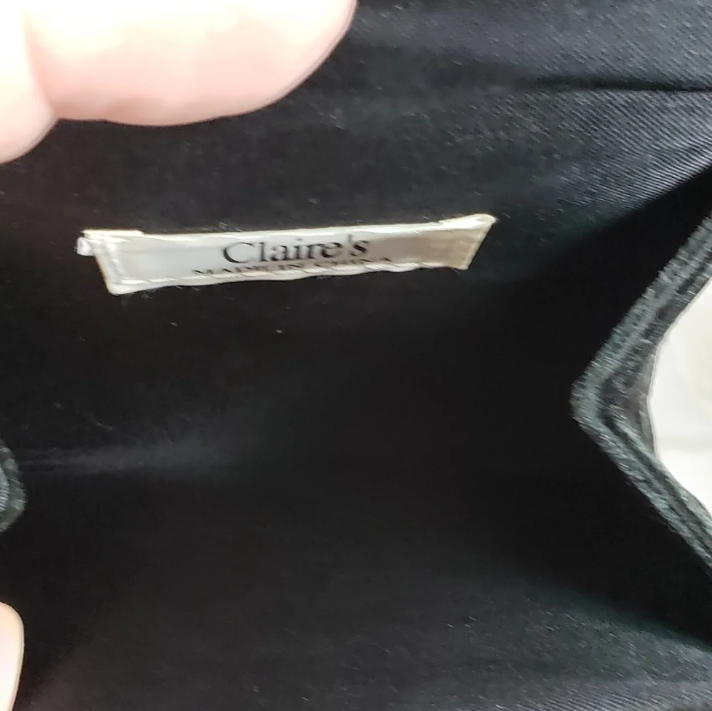 Claires velvet smoke