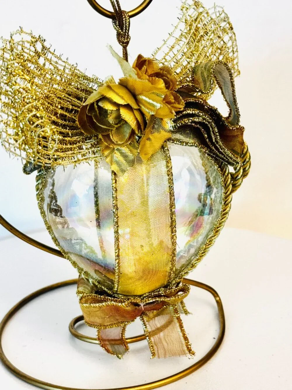 Christmas Embellished Golden Ornament Victorian Heart Shaped Floral Lace Tassel