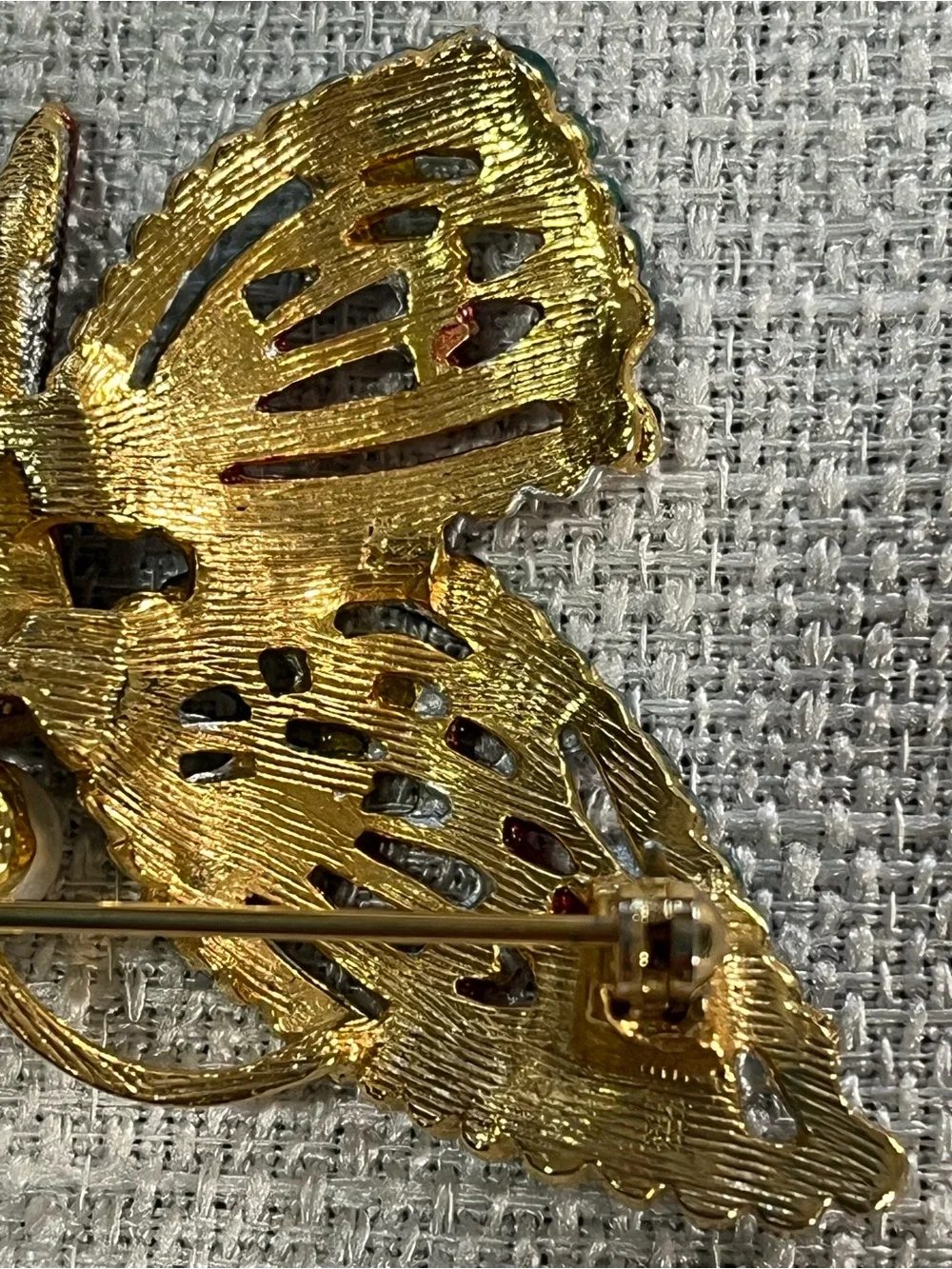 The Unbranded Brand gold green accents