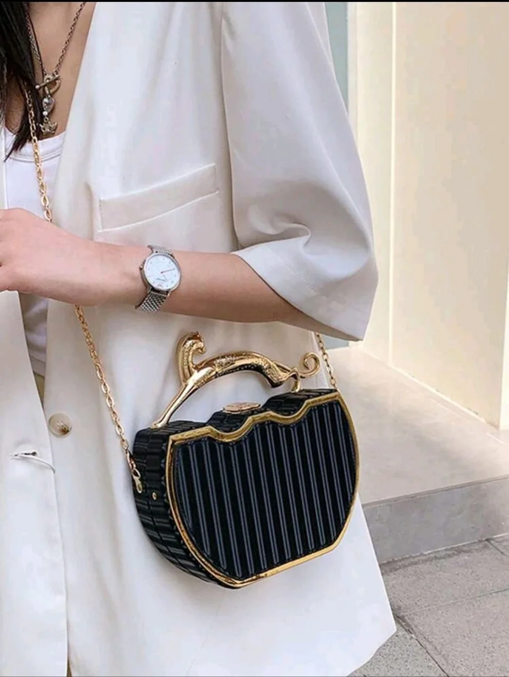 N/A stylish black