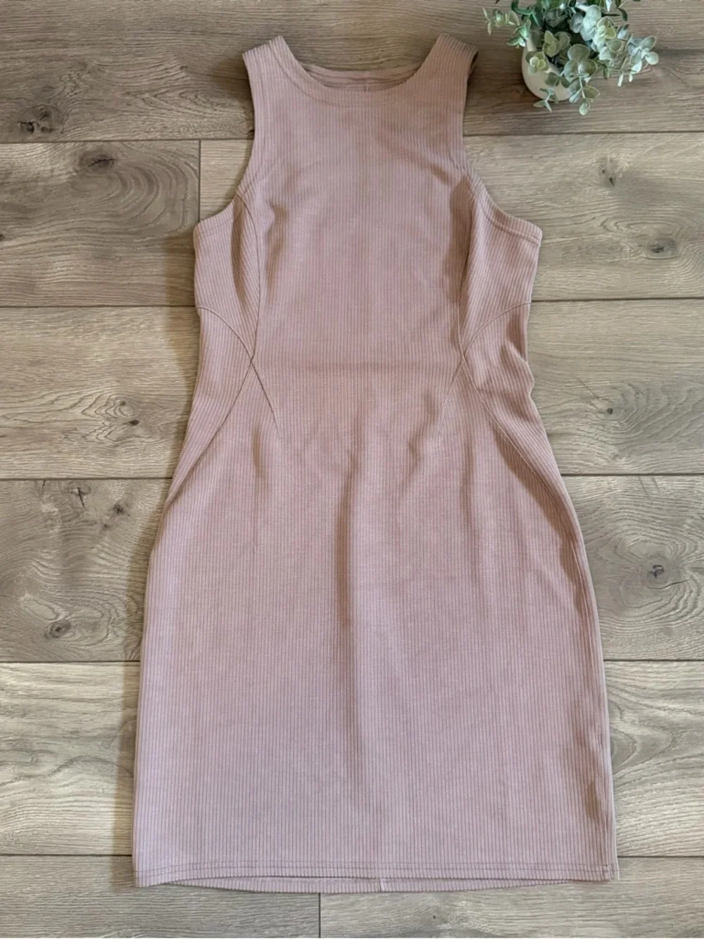 lululemon athletica brand lululemon