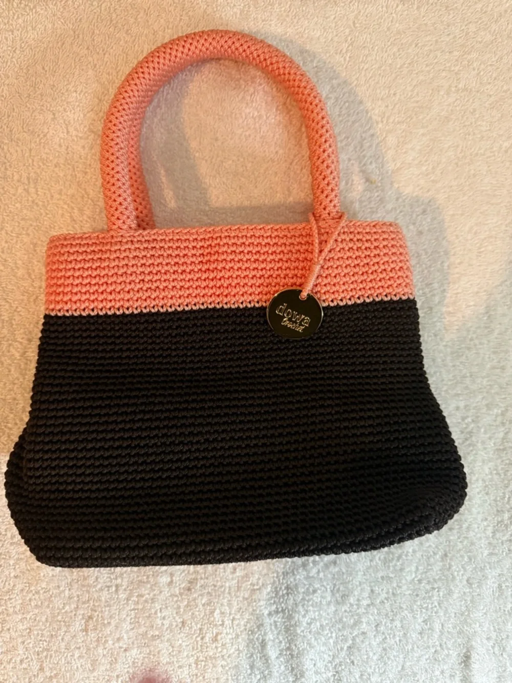 Dowa Unique Two-Tone Crochet Tote Bag in Coral‎ and Black Handmade
