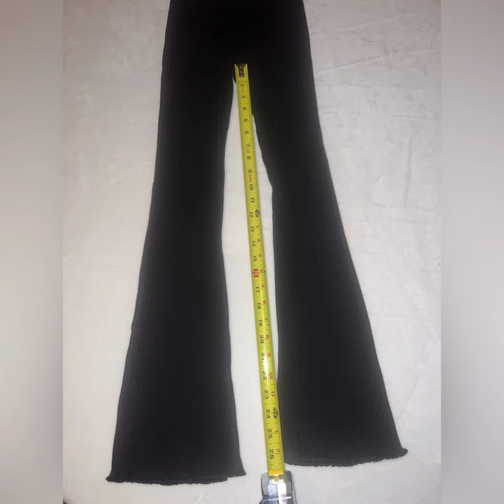 H&M chic black