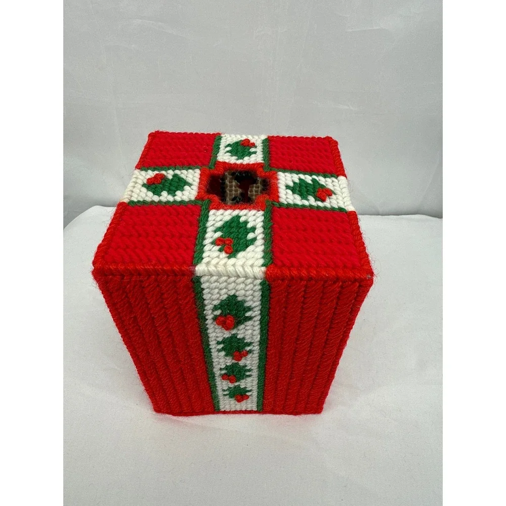 Handmade Christmas Gift Wrap Tissue Box Cover Red Green Holly Berry‎