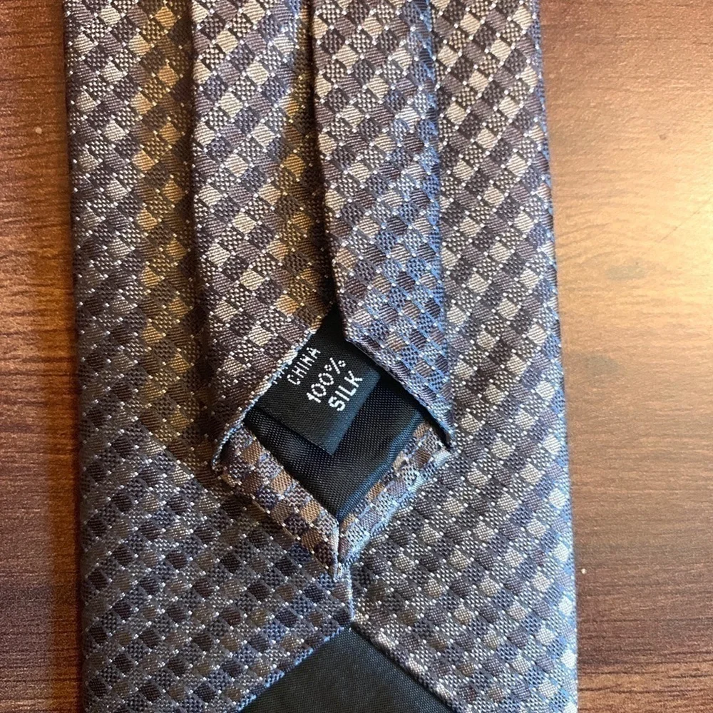 Kenneth Cole Reaction pre owned