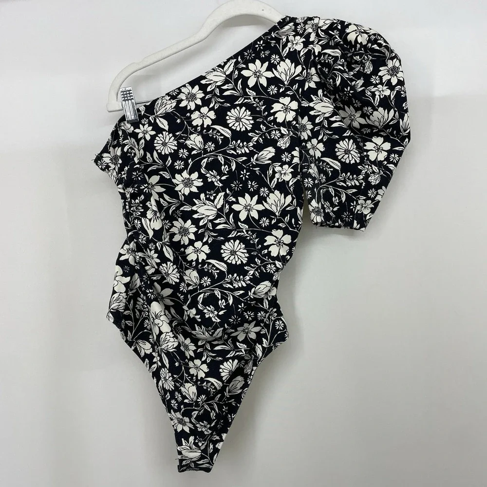 Intimately Free People Size XS Somethin Bout You Floral Bodysuit One Shoulder‎
