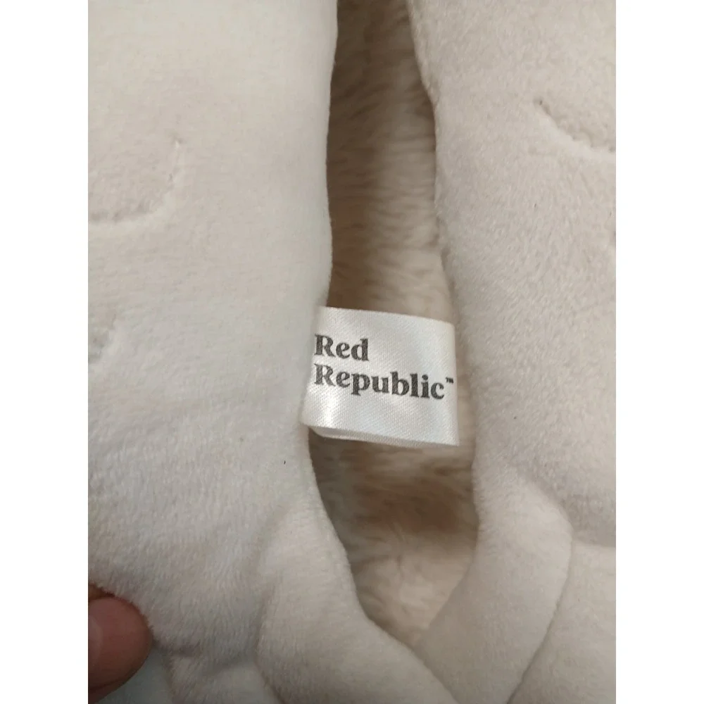 red republic two red