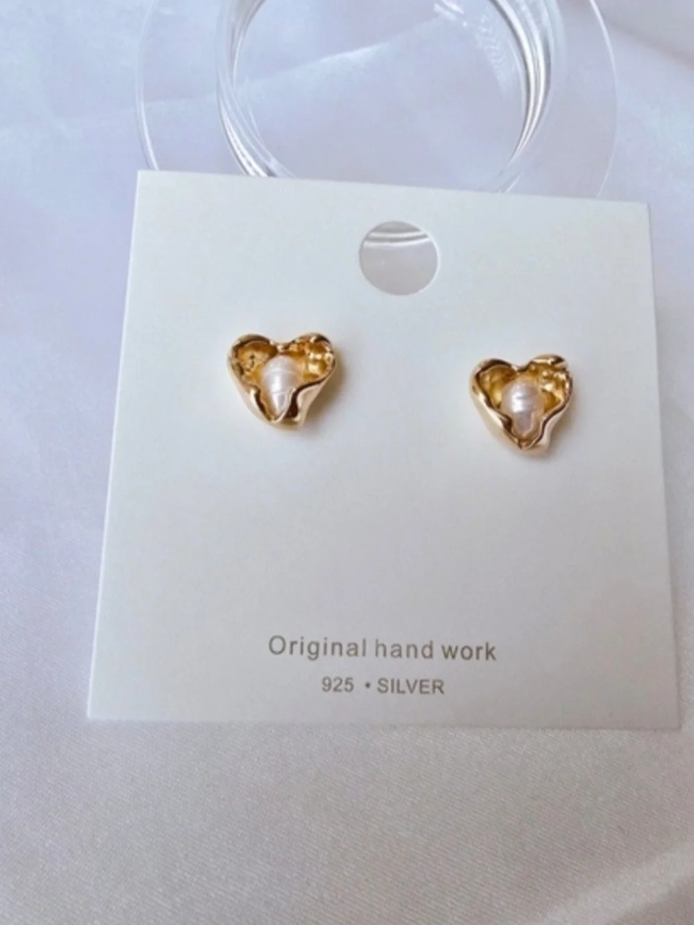 N/A elegant gold