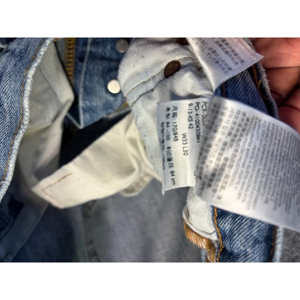 Levi's Jeans Mens 33x30 Blue Denim Medium Wash Straight Fit Red Tab Button Fly‎