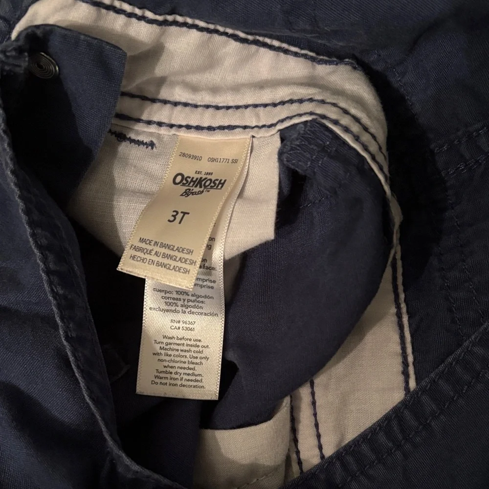 OshKosh Bgosh classic navy