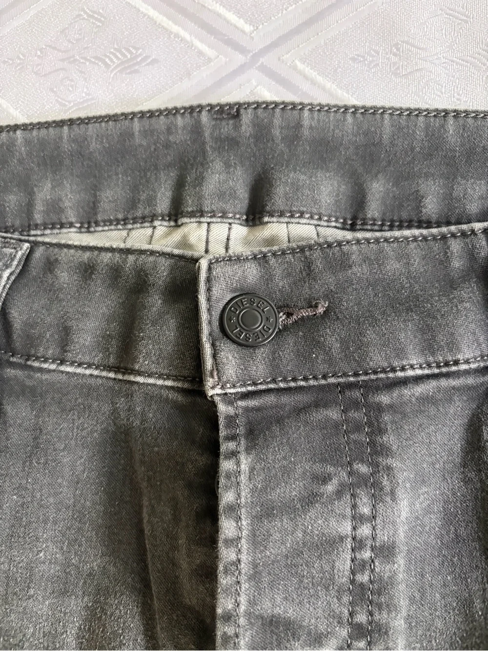 Diesel slim straight