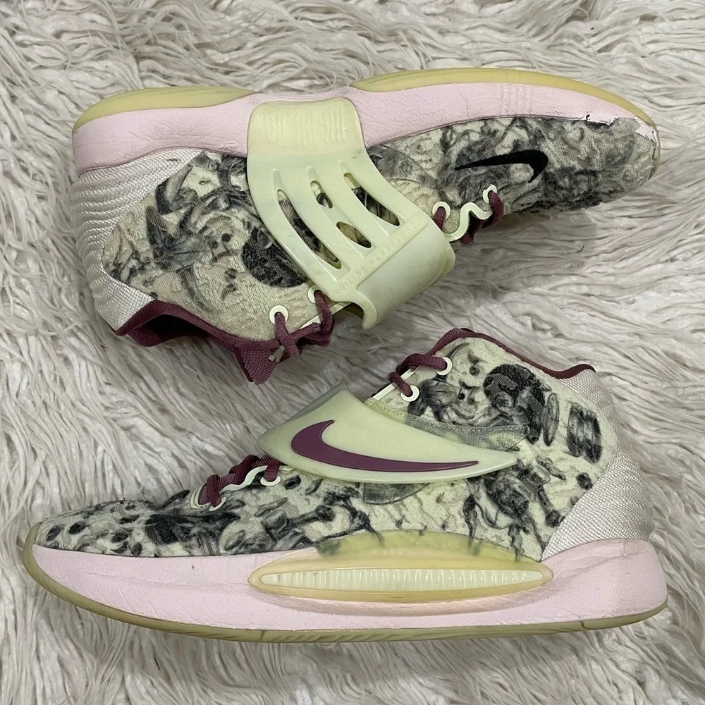 Nike Kevin Durant KD14 Surrealism Glow Sole Lime Ice Light Mulberry 300 Sneakers
