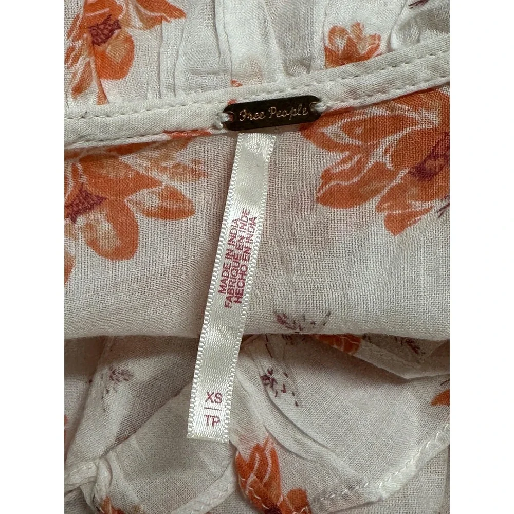 Free People sleeves back cottage