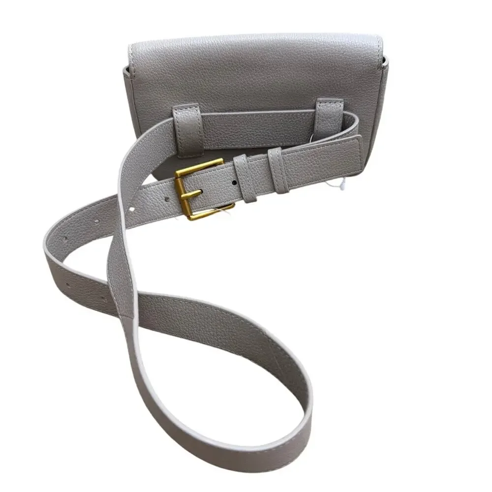 Aritzia auxiliary brand