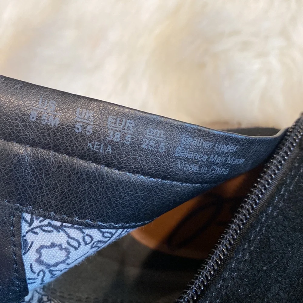Zodiac kela suede