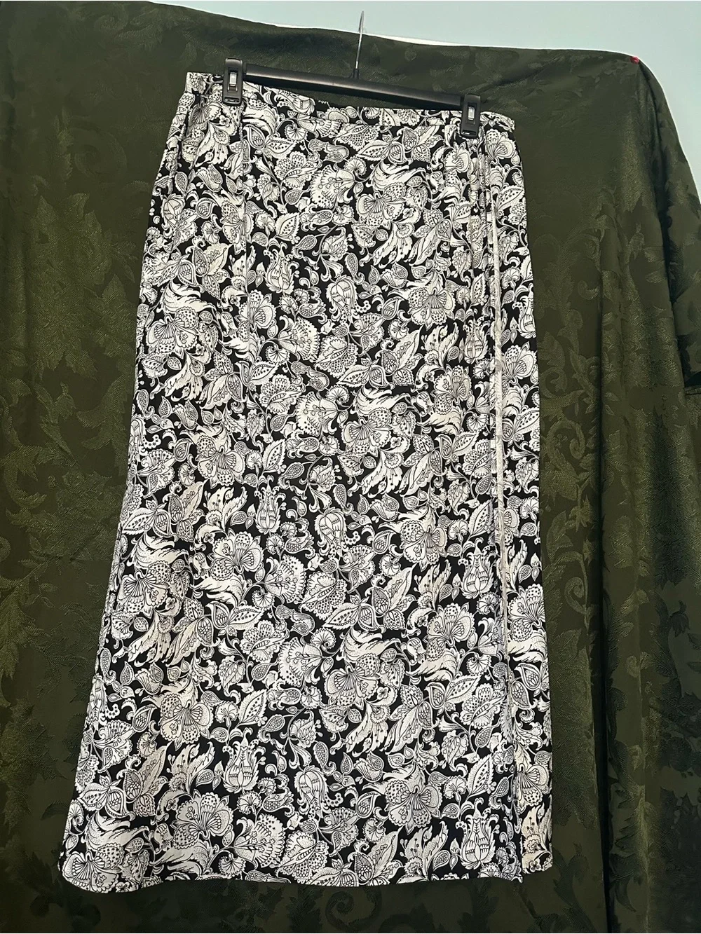 Talbots Black and White Floral Paisley Maxi Linen Skirt Size 16