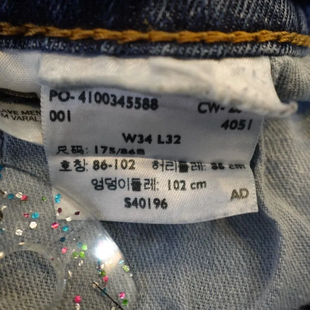 Levis levi 559