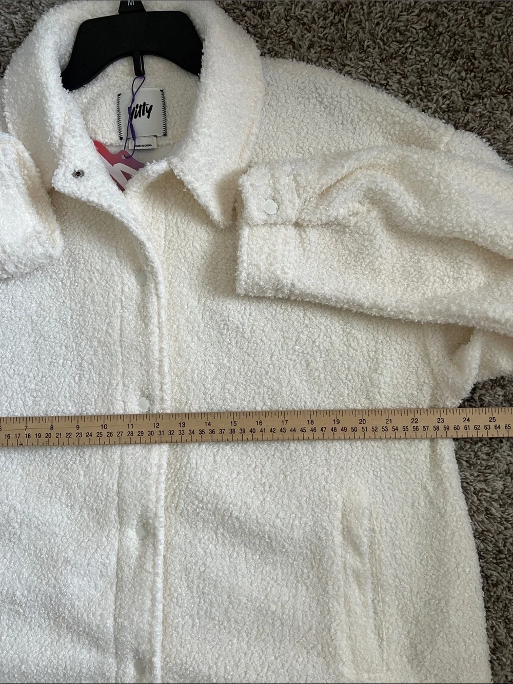 YITTY jacket keep