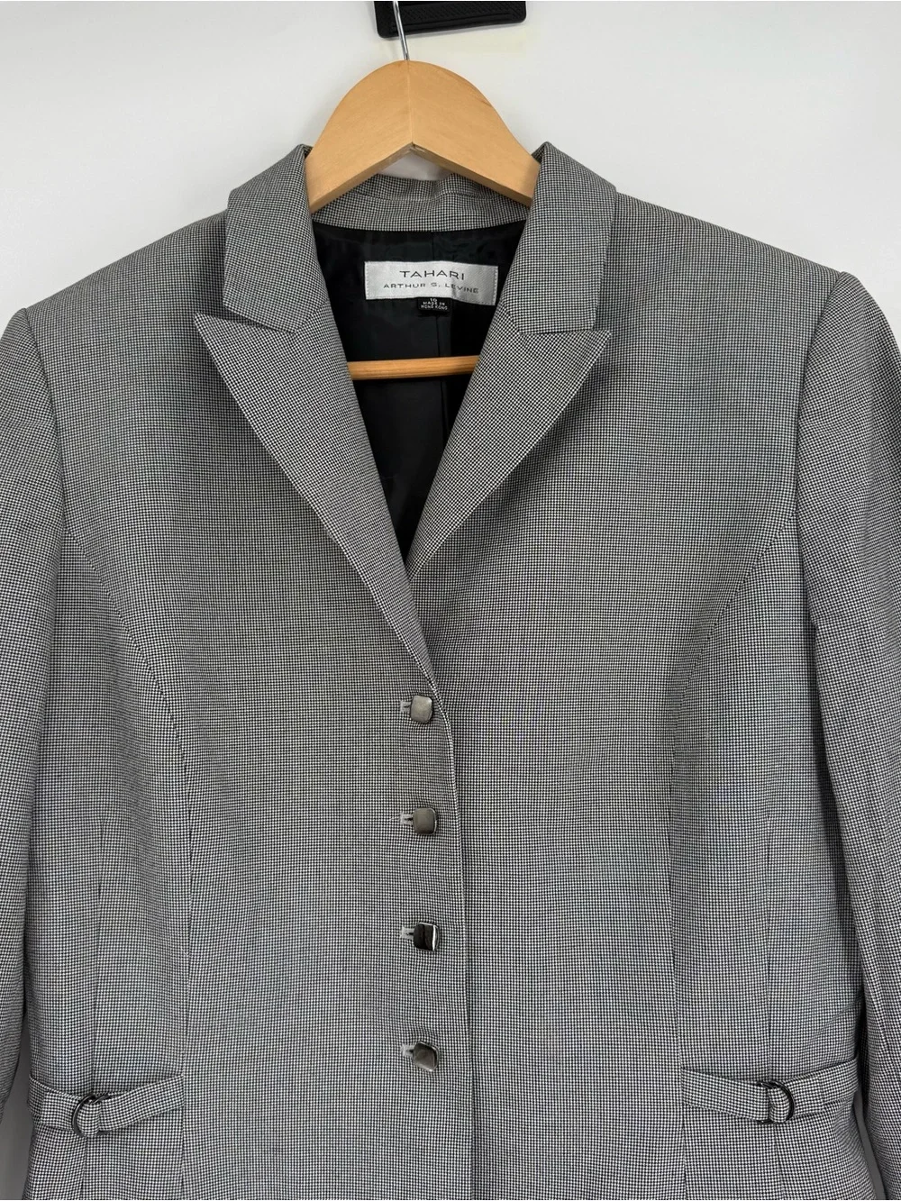 Tahari blazer houndstooth