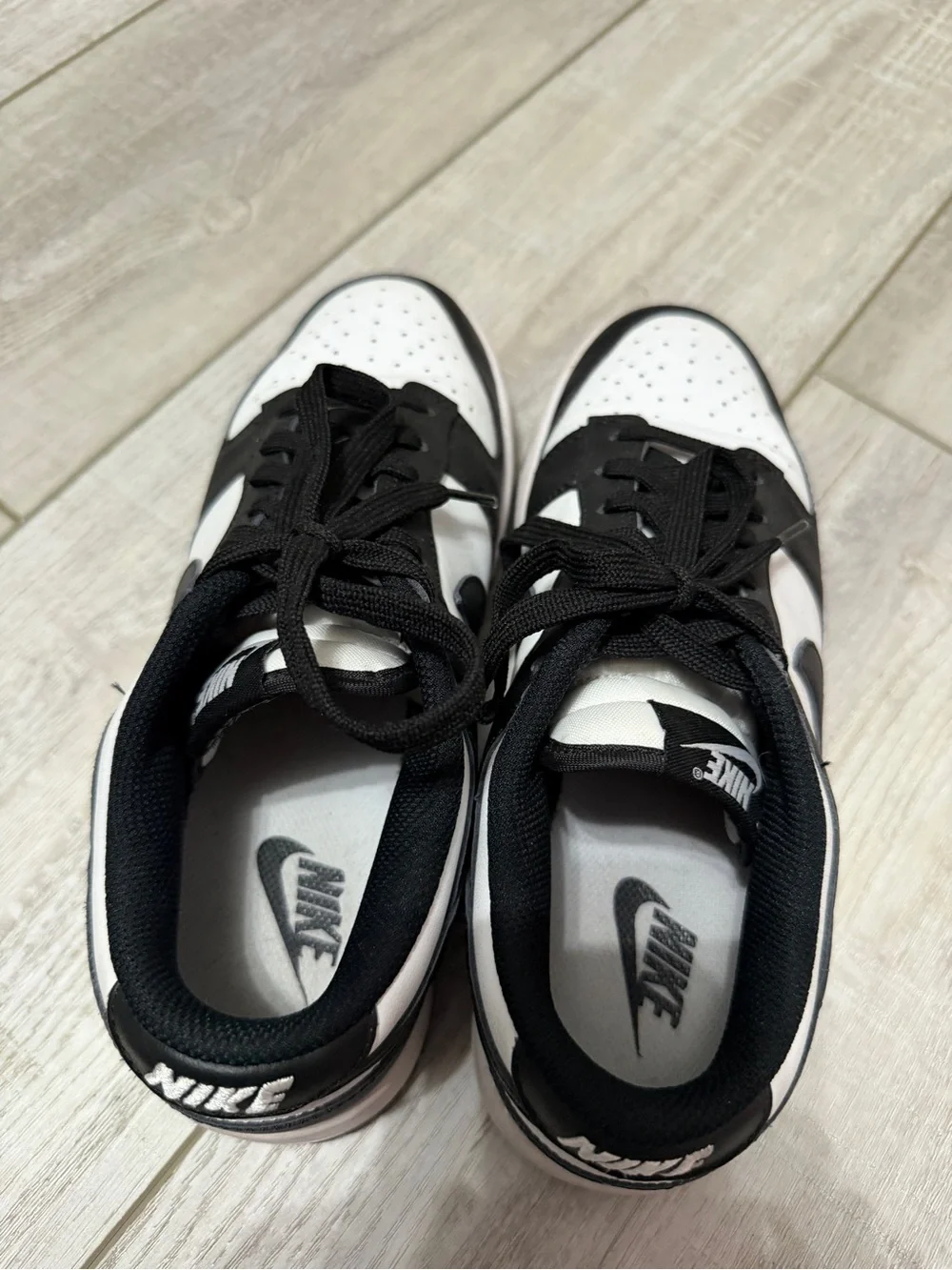 Nike classic black