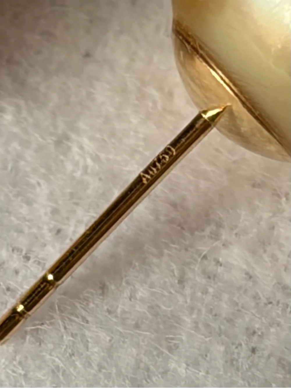 N/A 18k gold