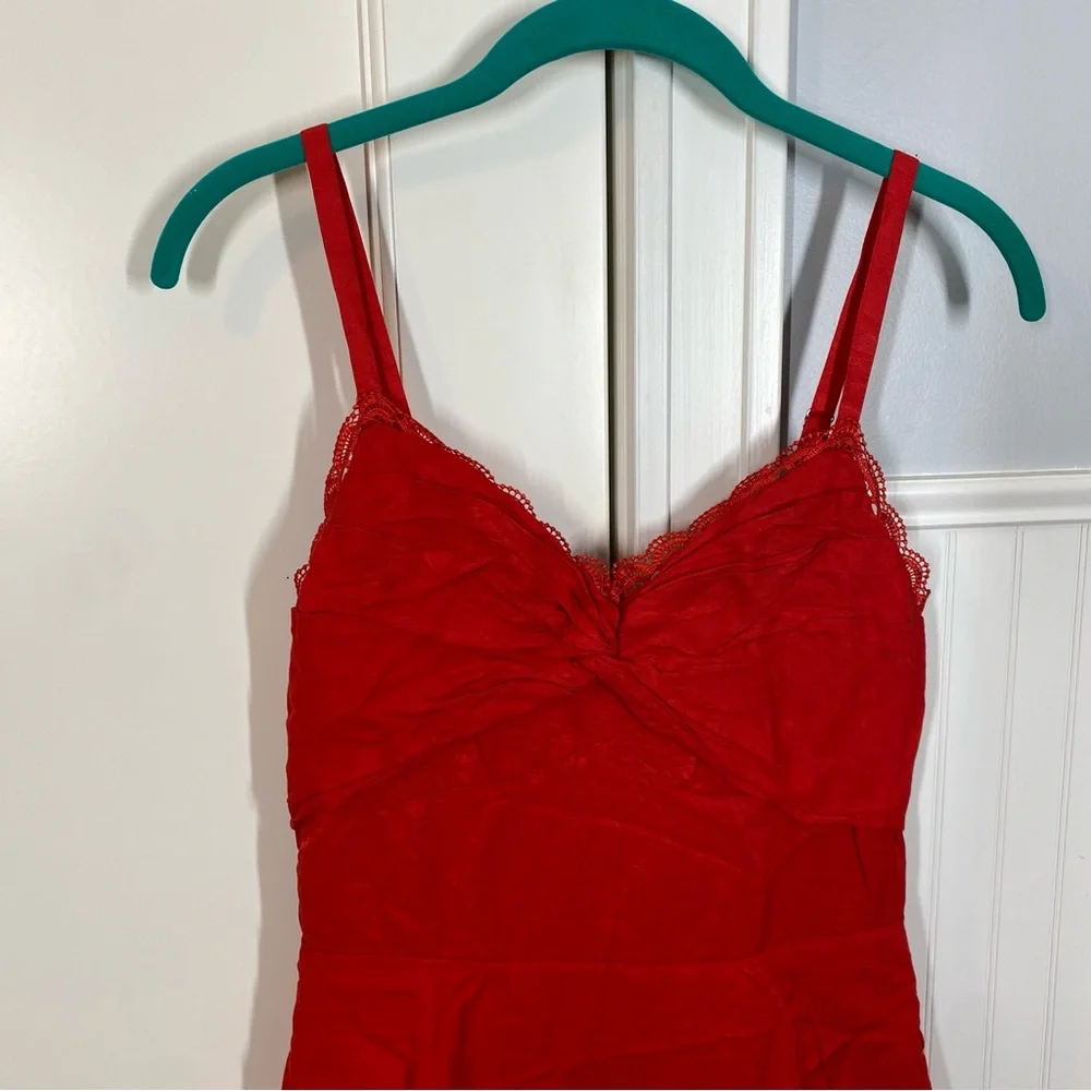 Marchesa Notte gently used