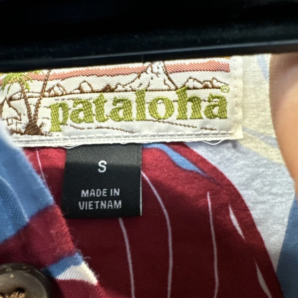 Patagonia Pataloha Shirt Men's S Multi Color Short Sleeve Button-Up Shirt