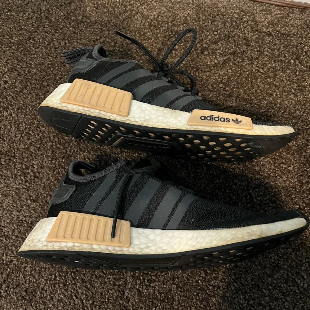 adidas nmd black