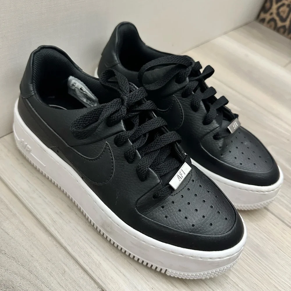 Nike Air Force 1 Sage Low Women's Black/White Platform Sneakers