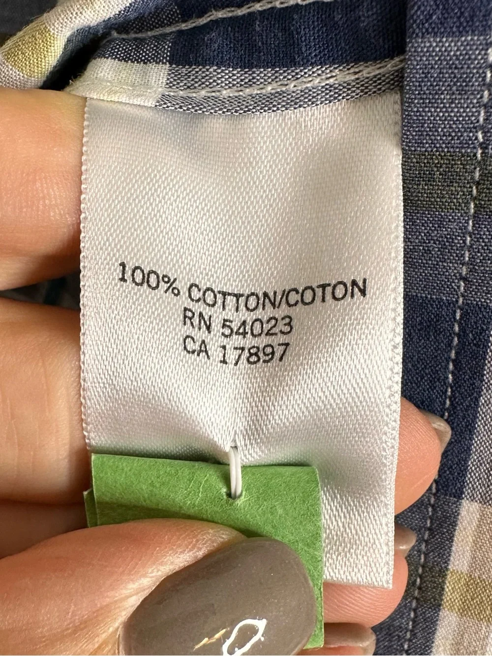 Banana Republic crisp button