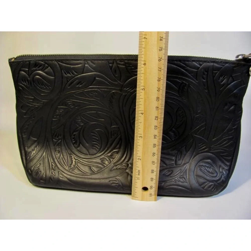 N/A sak embossed