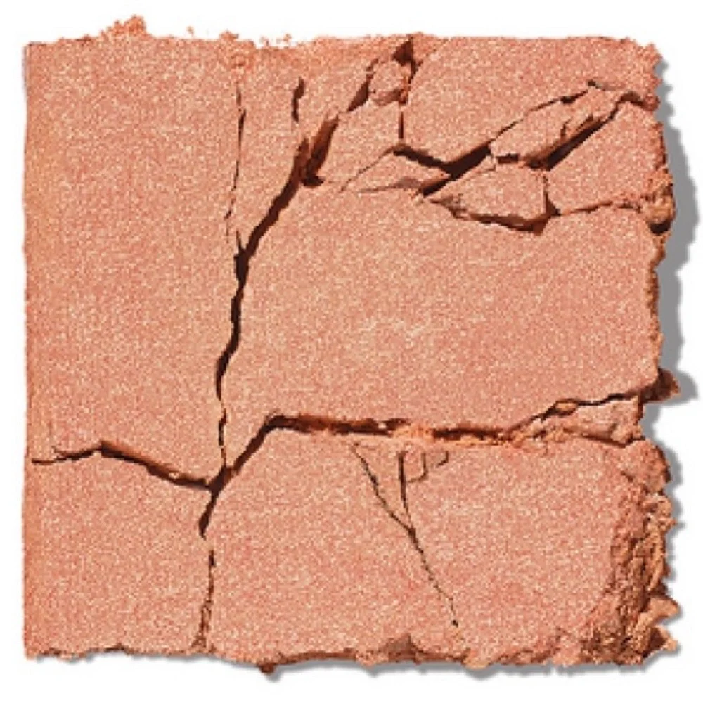 Benefit vaulted cosmetics