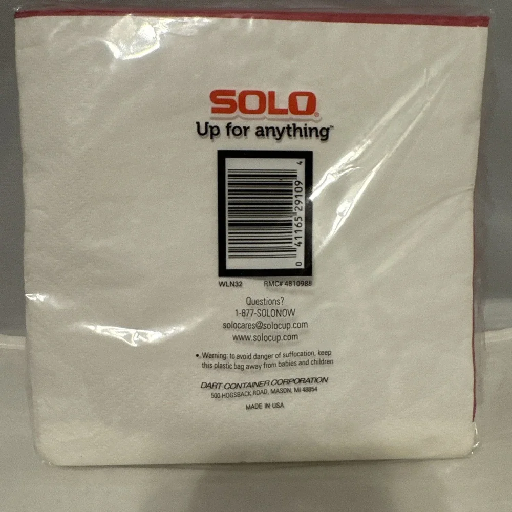 NEW Solo Christmas Tree‎ Disposable Dinner Napkins WLN30 Holiday Red Green