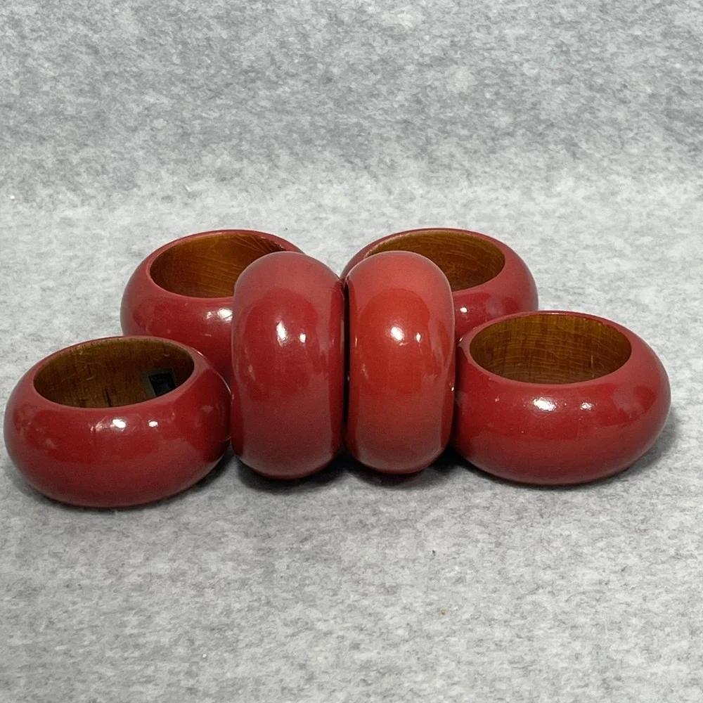 Vintage America red lacquer