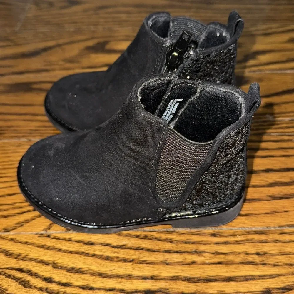 Harper Canyon stylish comfortable