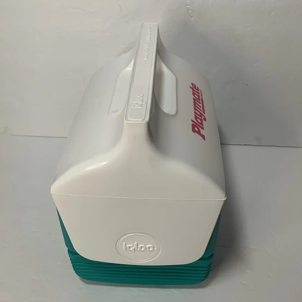 Igloo playmate cooler