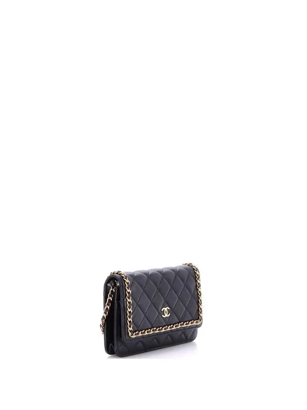 CHANEL elevate your