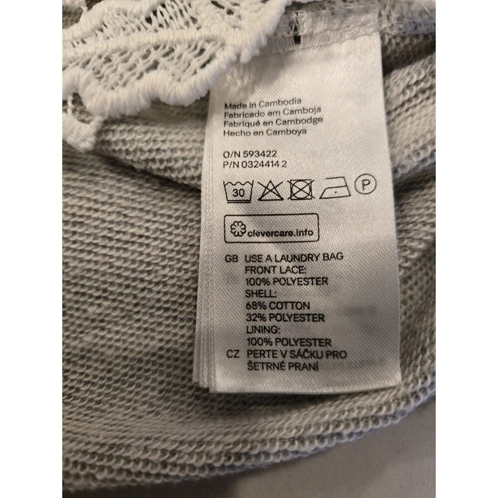 H&M divided women