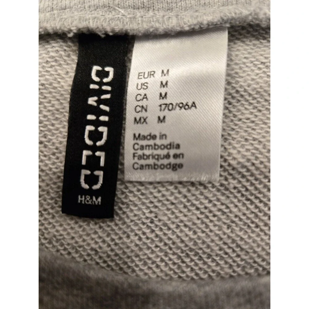 H&M divided women