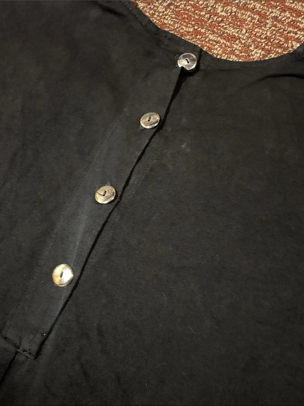 Risky sleeve tone