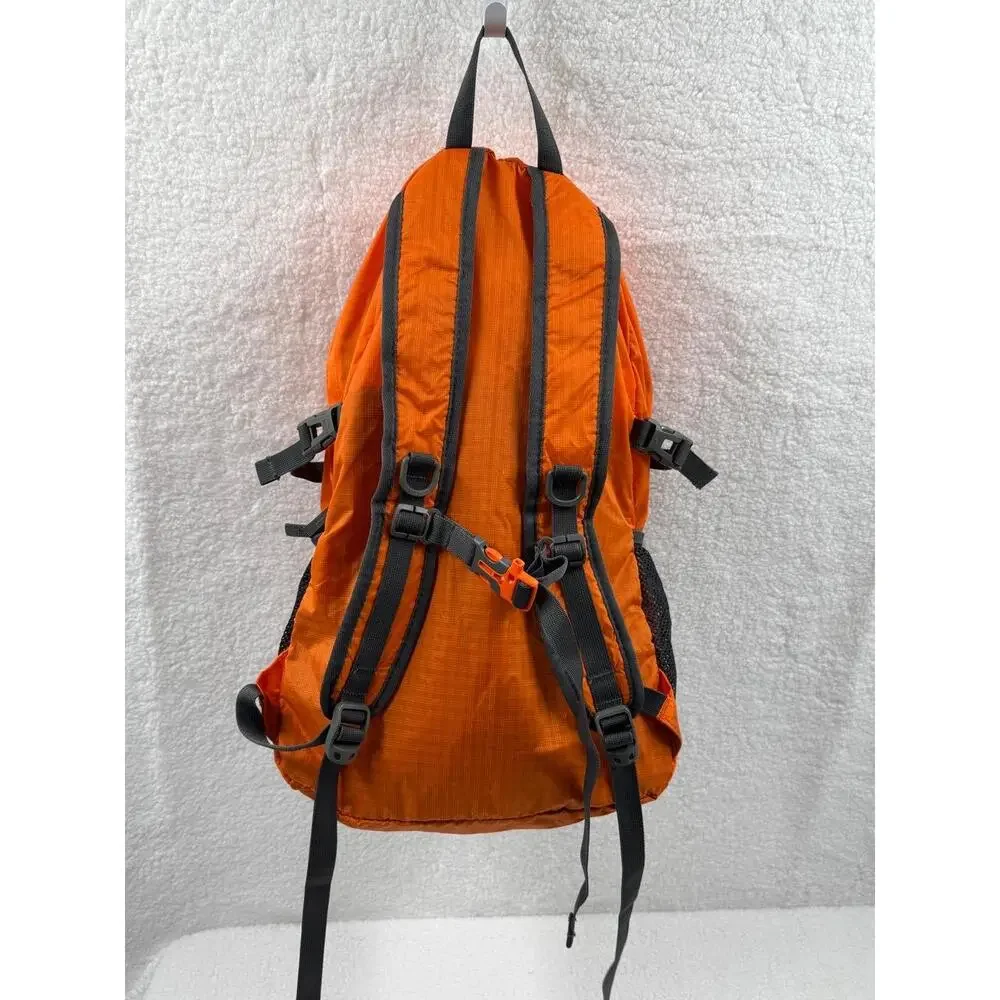 Venture Pal Orange Adjustable‎ Straps Mesh Pockets Zipper Pocket Backpack