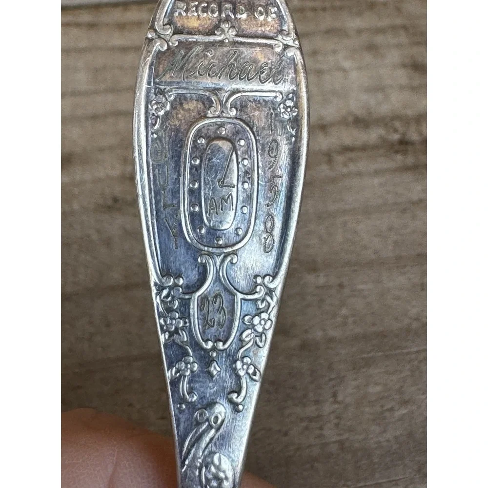 N/A vtg silver