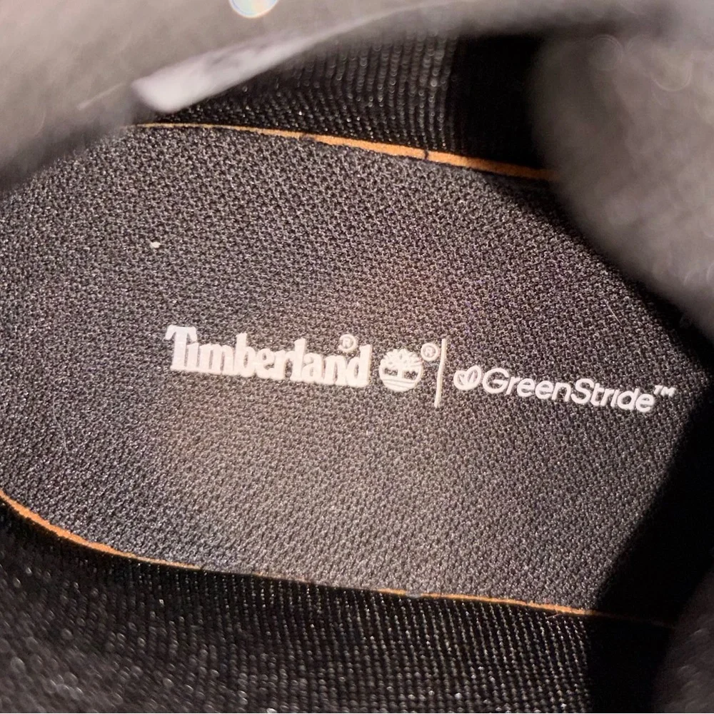 Timberland converge mid