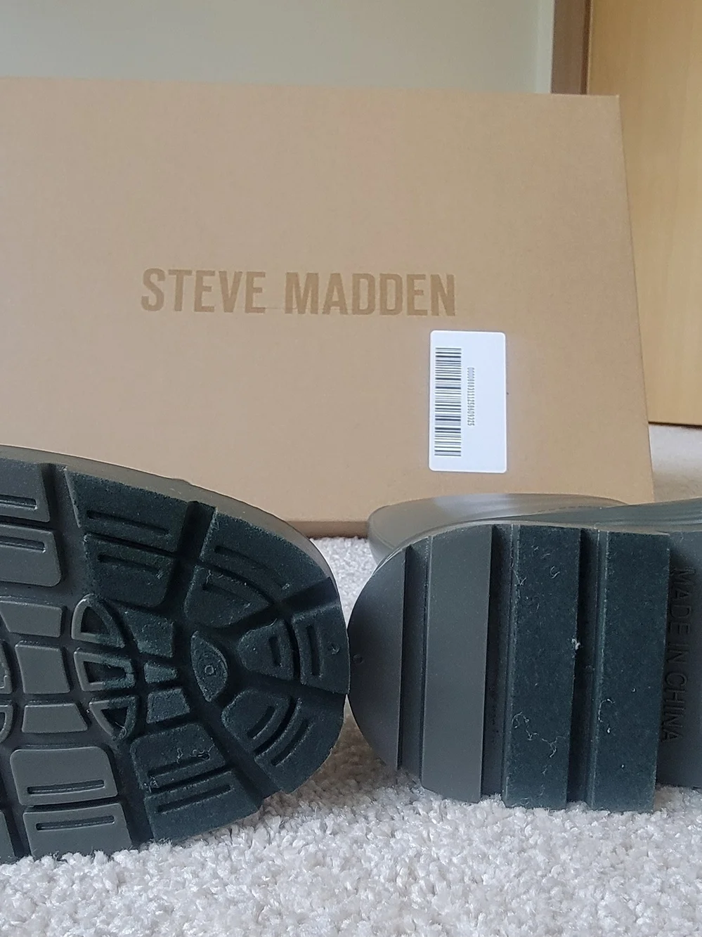 Steve Madden brand new