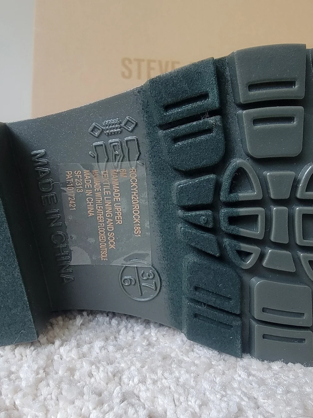 Steve Madden brand new