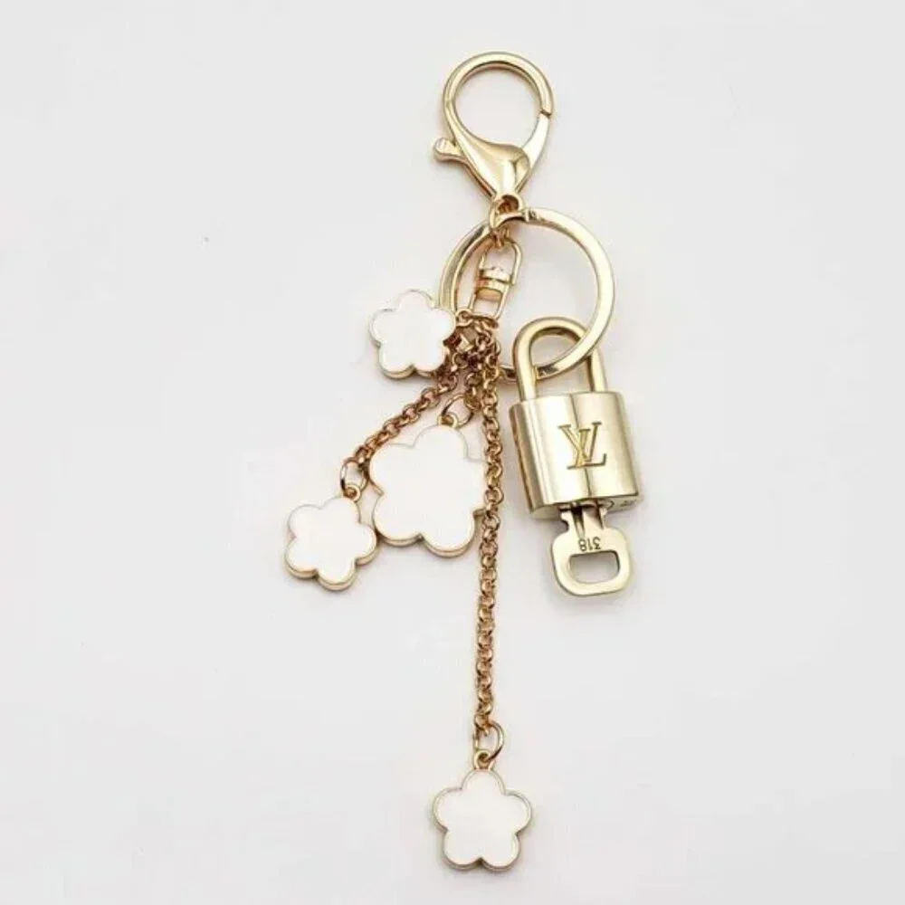 LV Authentic Gold Padlock 🔒 Key Set w/ Unbranded Flower Keychain Charm