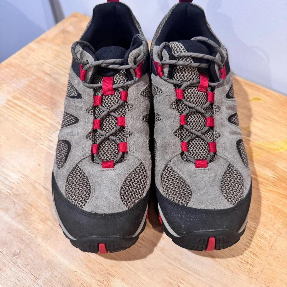 Merrell yokota hiking